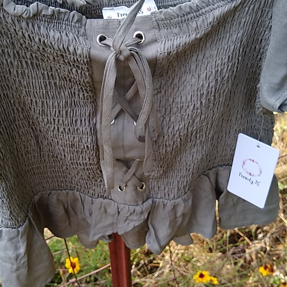 Trendy  top smocking ruffle  layer lace up… - Picture 5 of 8